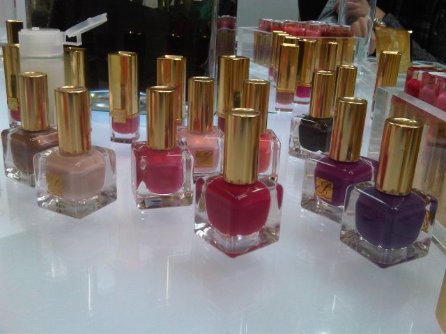 Обновление линейки помад и лаков для ногтей Estee Lauder Pure Color фото 10
